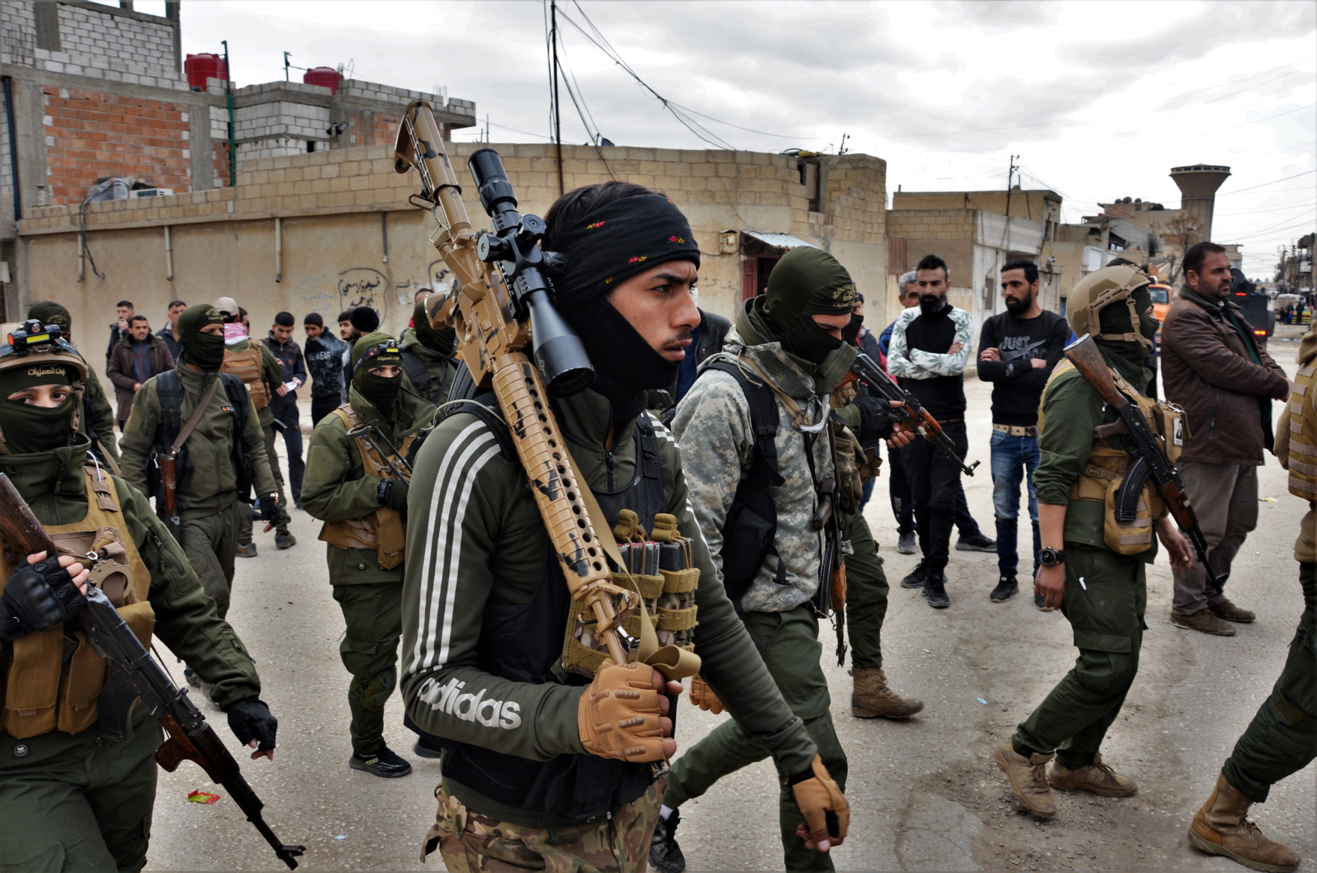 Kurdijohtoiset SDF-joukot pysäyttivät Isisin vankilapaon. Kuva: Ahmed Marndli/EPA/All Over Press