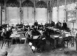 Ahvenmaan asemasta neuvottelu Kansainliitossa 100 vuotta sitten.